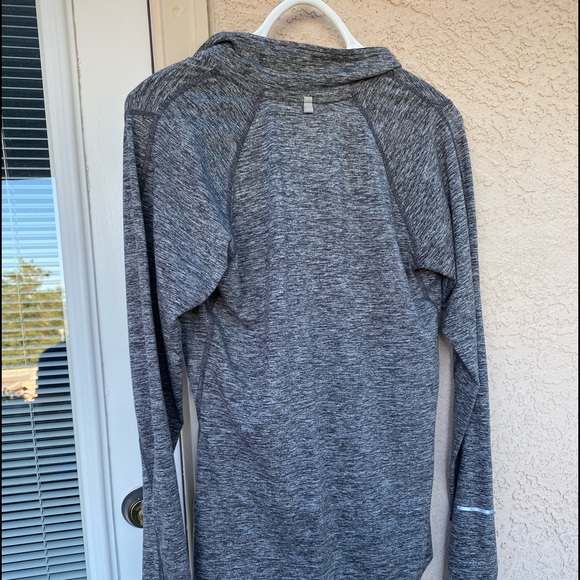 Nike quarter zip - Picture 2 of 2